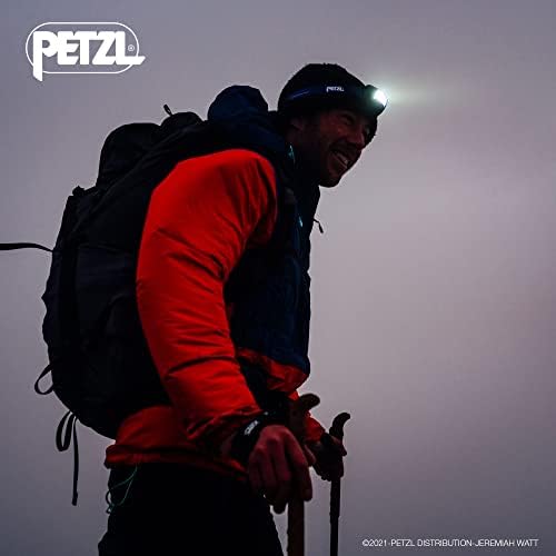PETZL Actik Core Far - Lumină puternică, reîncărcabilă de 600 lumen cu iluminare roșie pentru drumeții, alpinism și camping