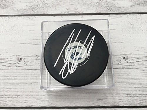 Thomas Vanek a semnat cu autograf Vancouver Canucks Hockey Puck B-autograf NHL pucks